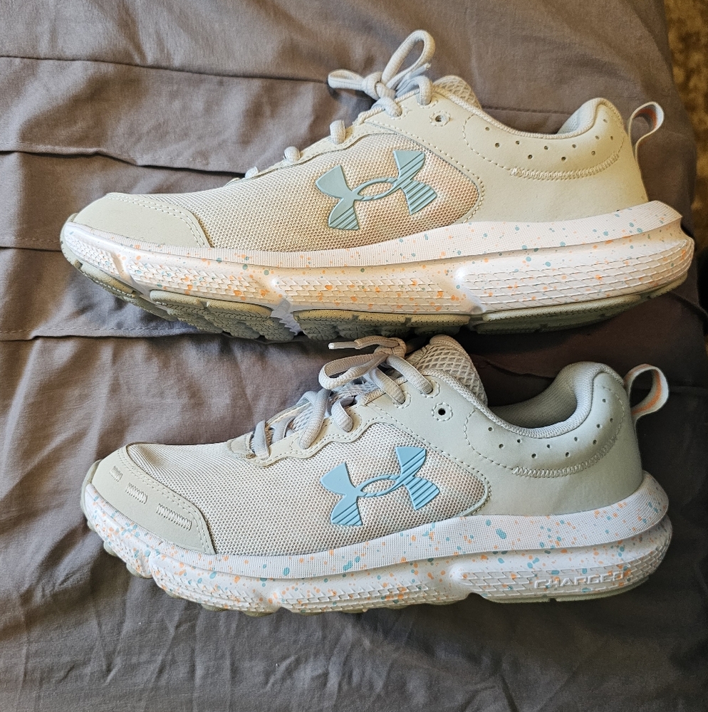 Under Armour Women's Sneakers - Light Gray and Sky Blue With A Touch Of Orange